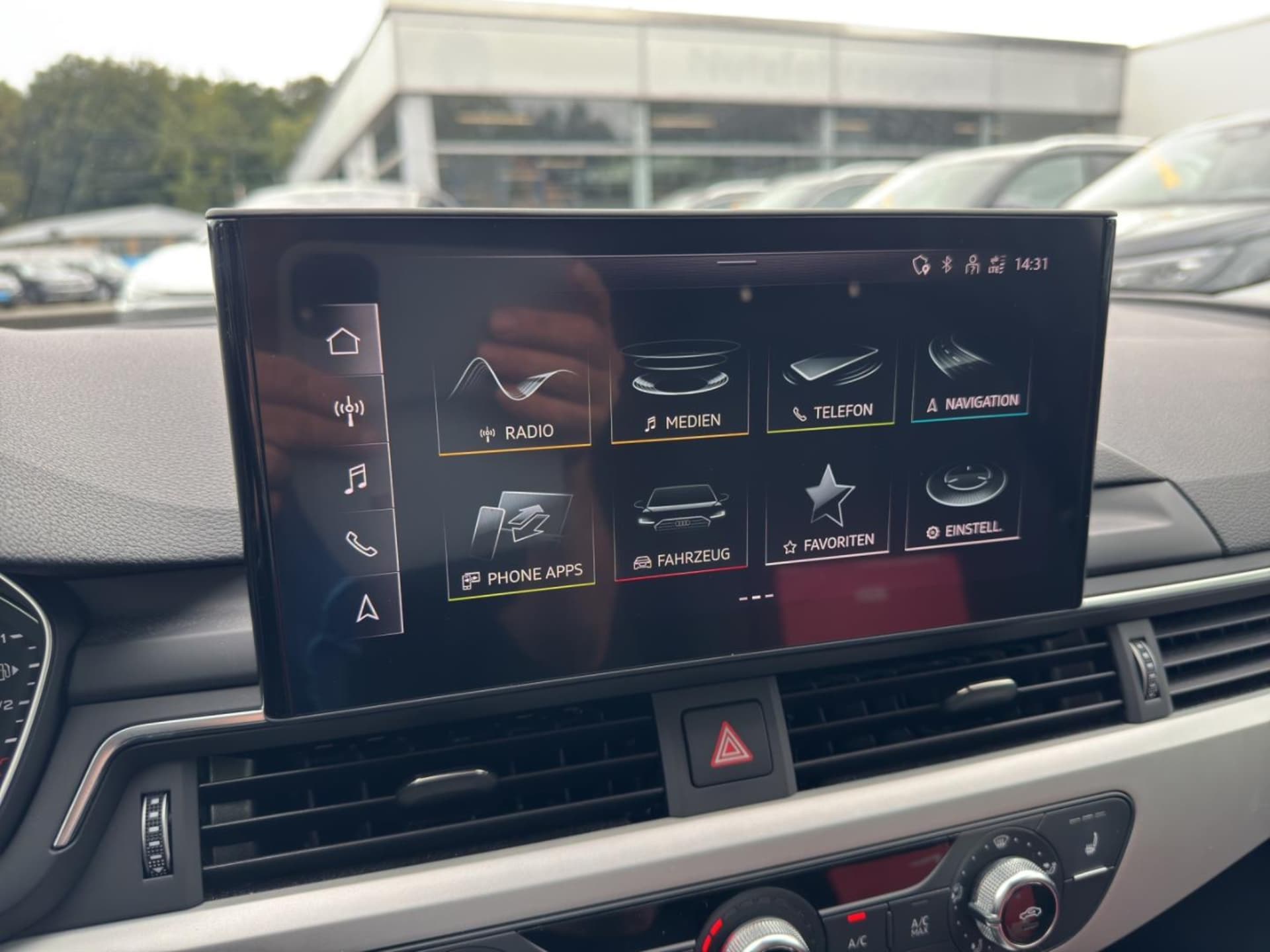 Audi A4 Avant S line