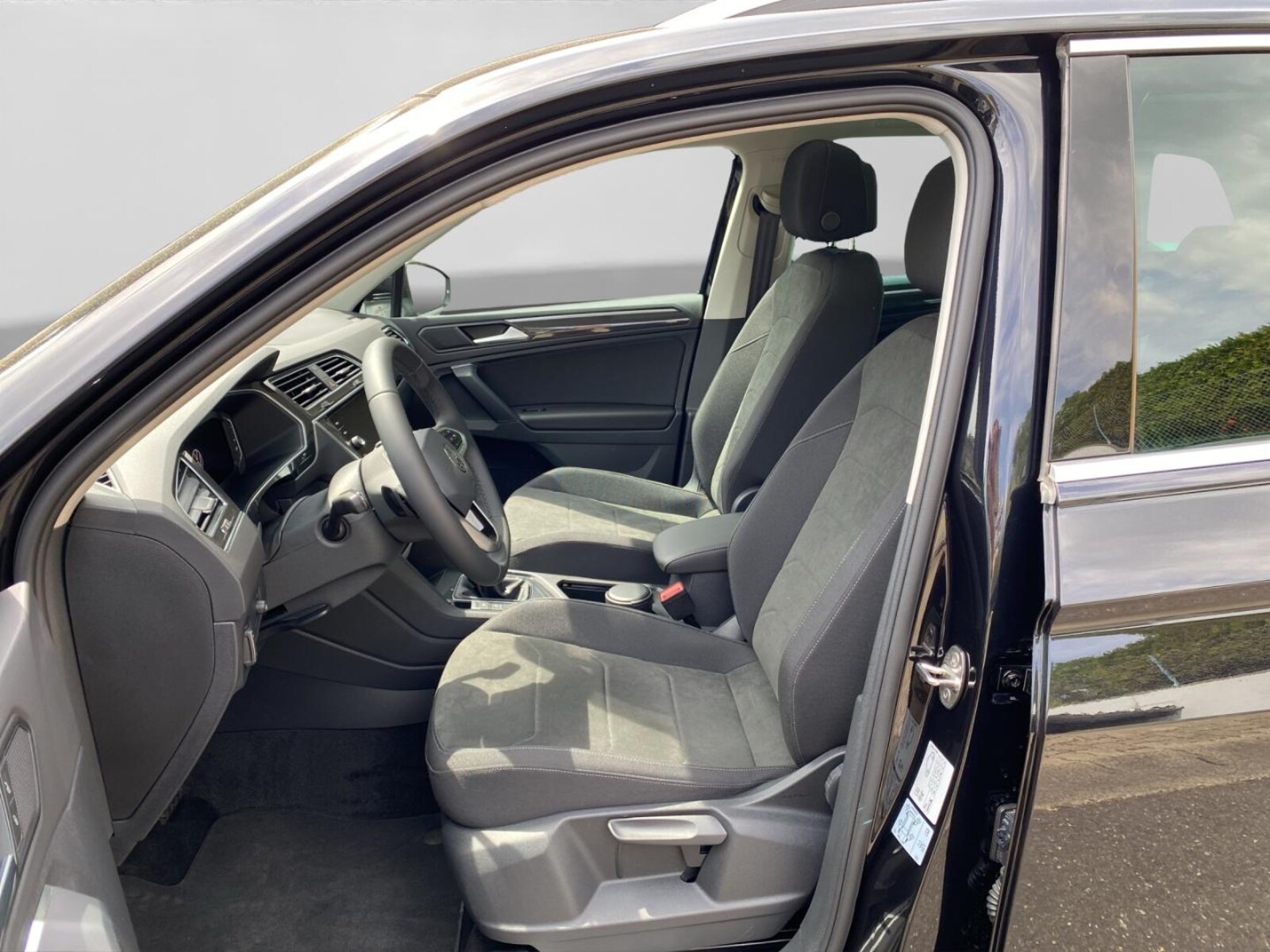 Volkswagen Tiguan – Bild 10
