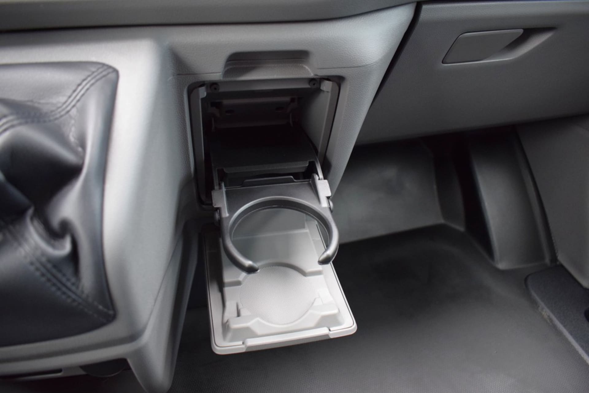 Volkswagen Transporter Kasten langer Radstand