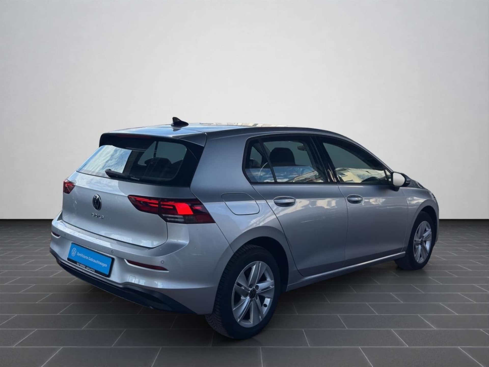 Volkswagen Golf Life