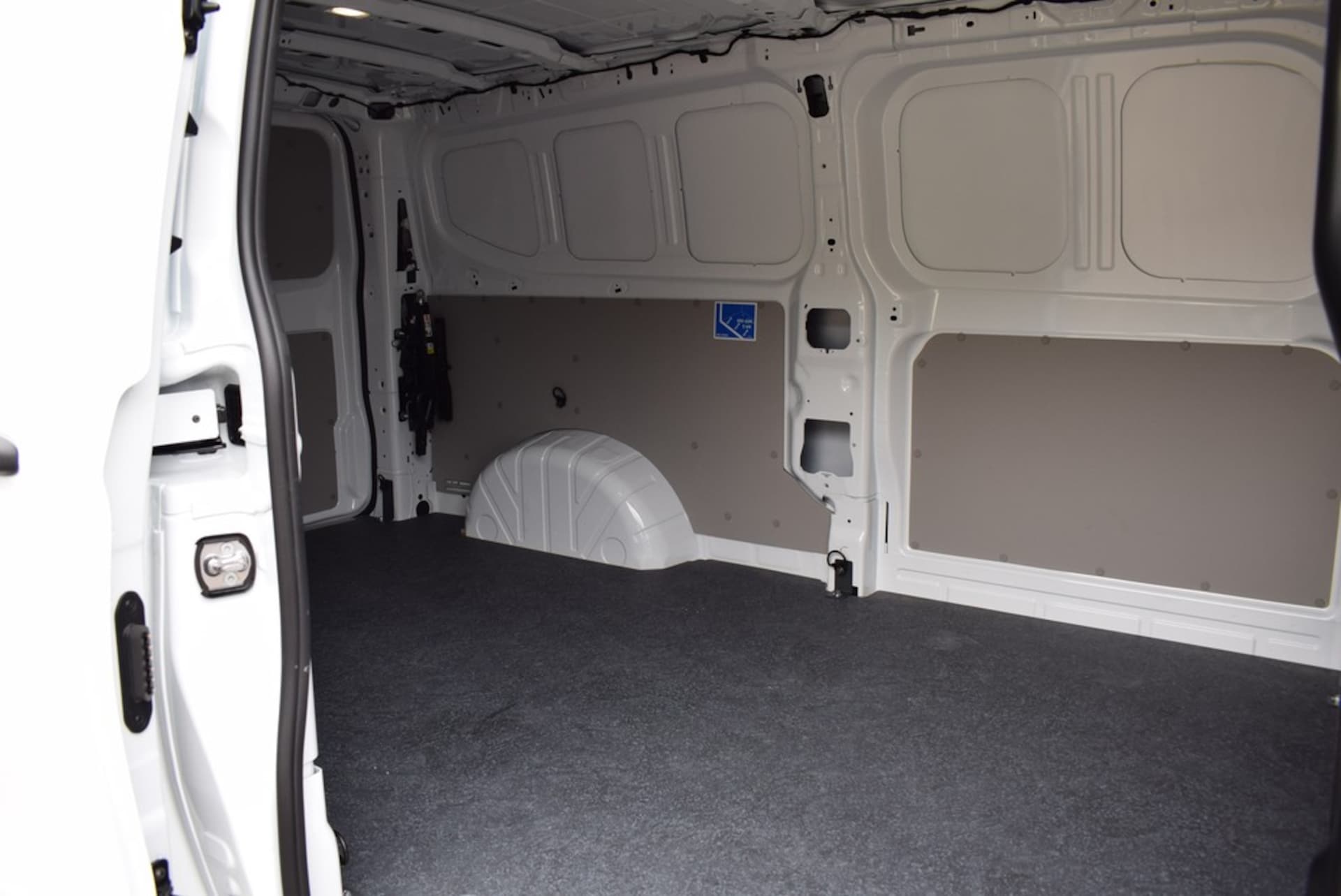 Volkswagen Transporter Kasten langer Radstand