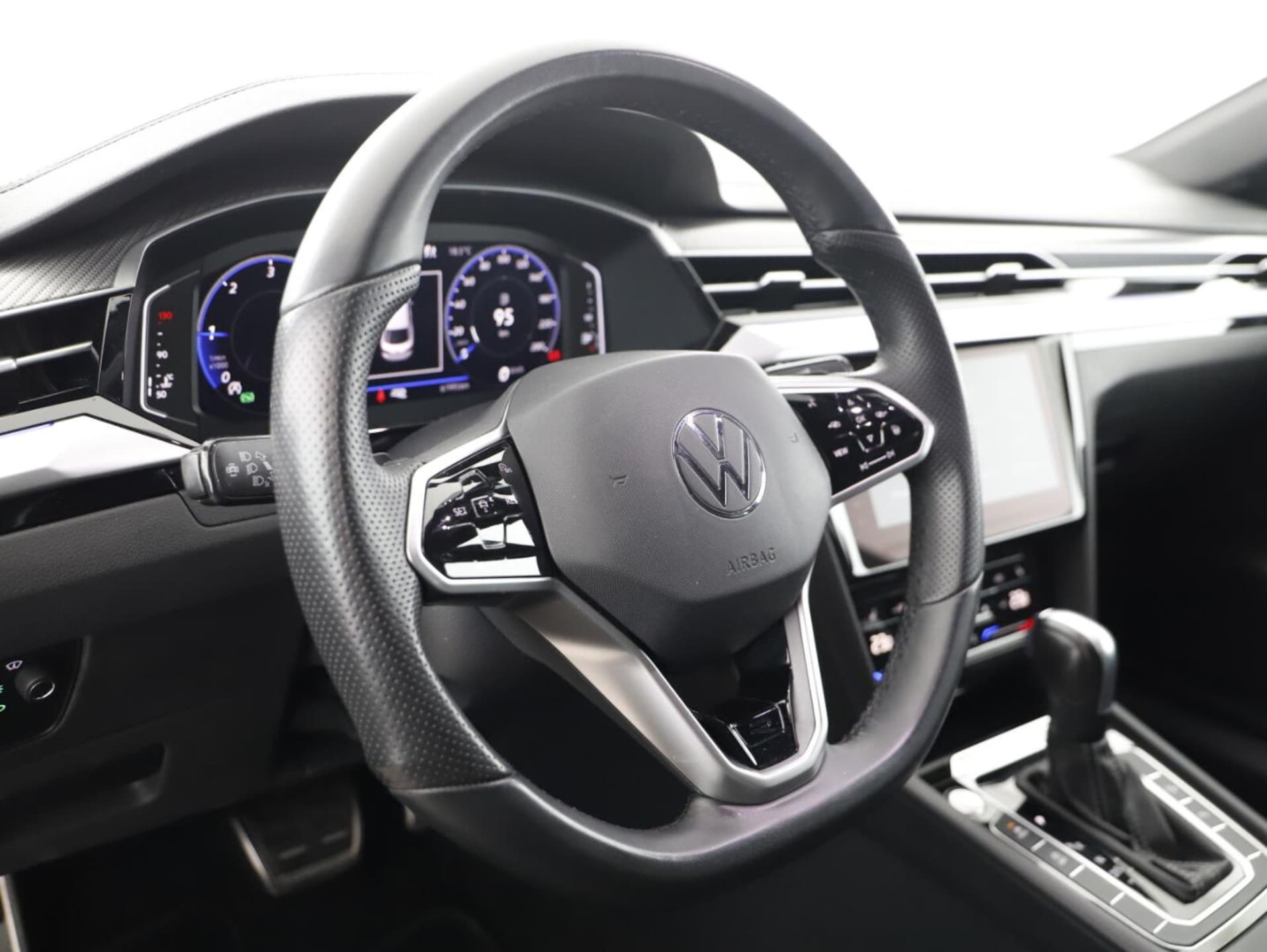 Volkswagen Arteon R-Line