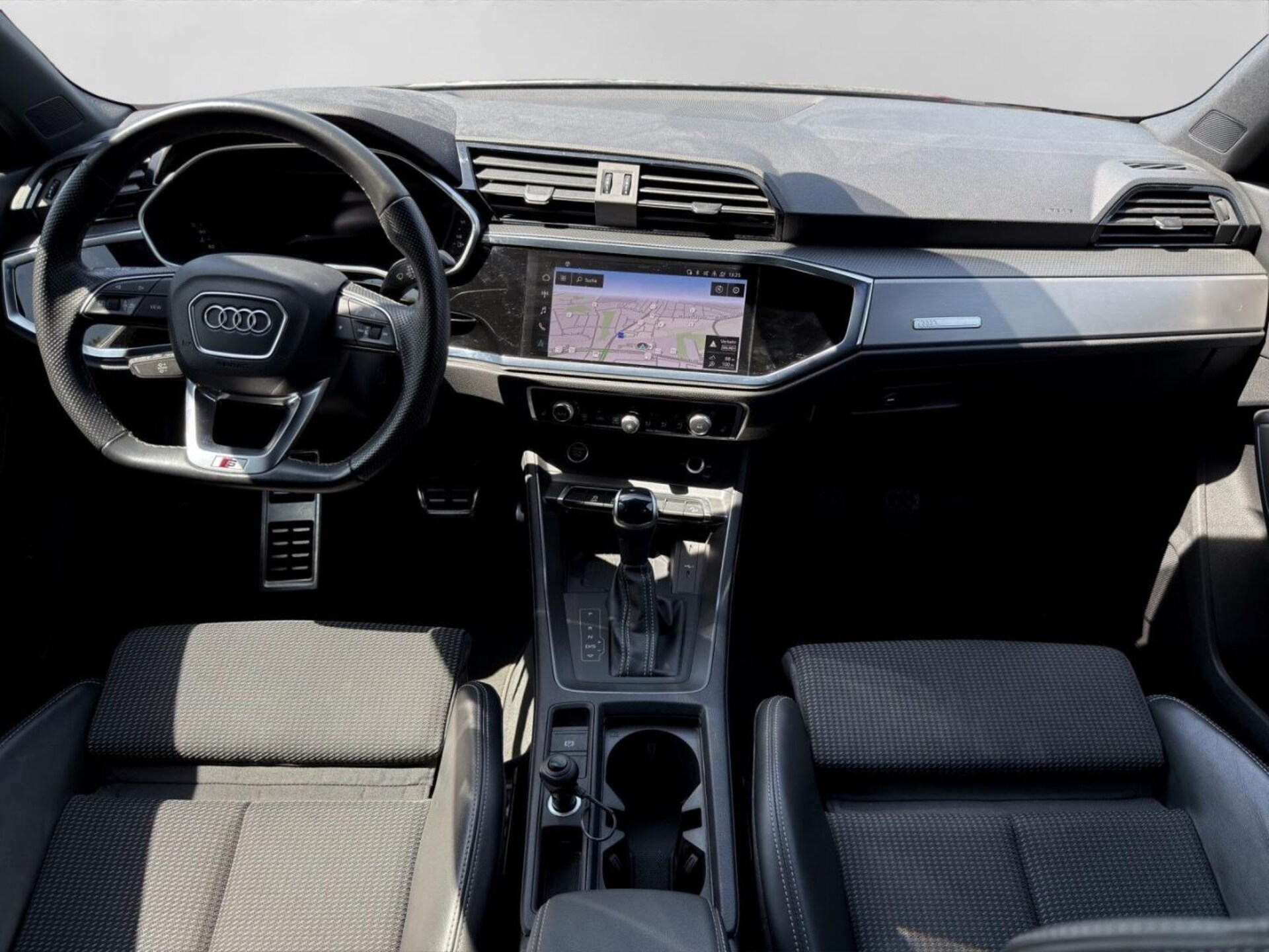Audi Q3 SUV S line