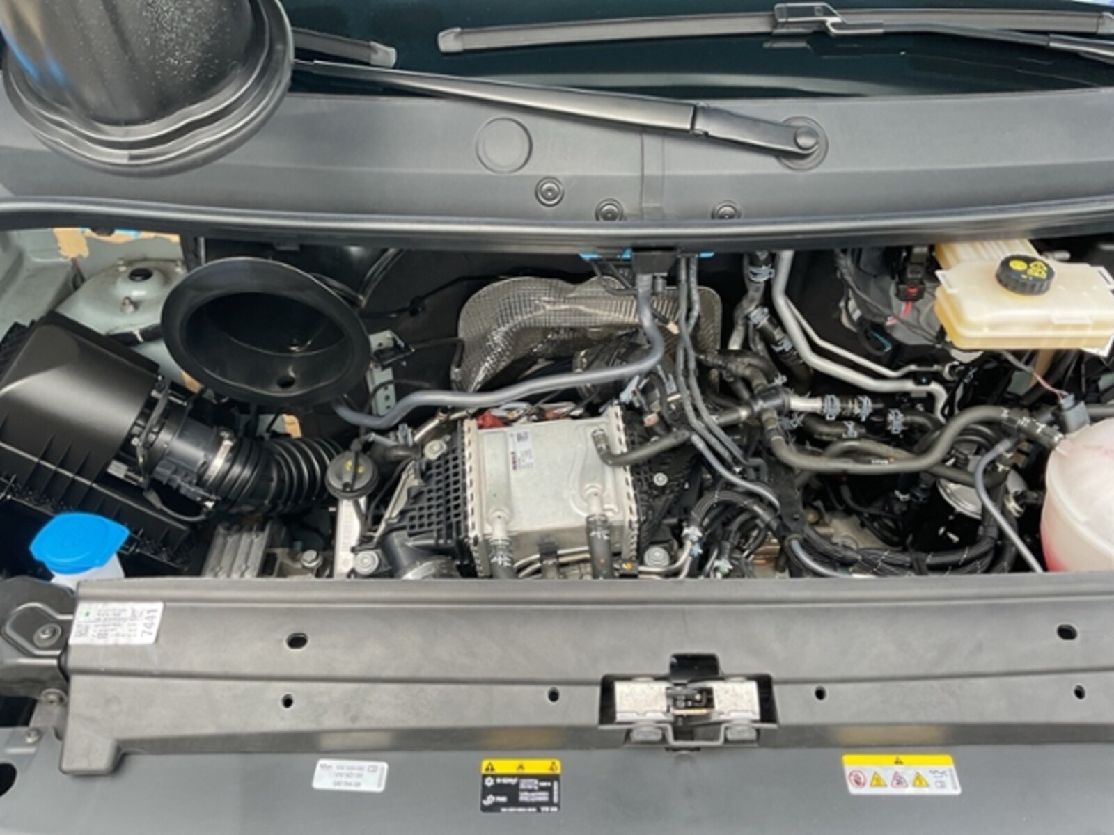 Volkswagen Crafter Doppelkabine mittlerer Radstand – Bild 15