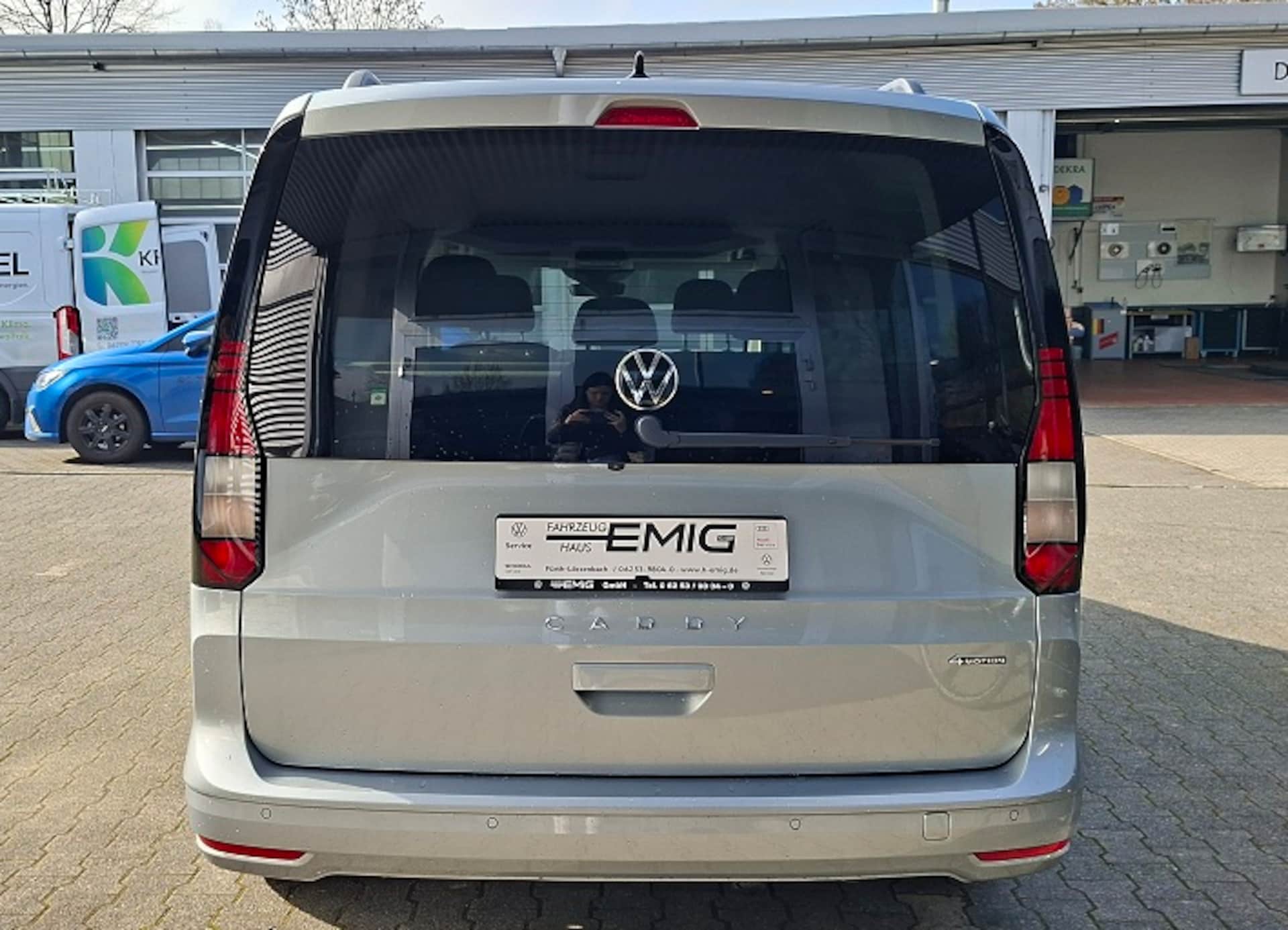 Volkswagen Caddy Maxi Basis-Modell