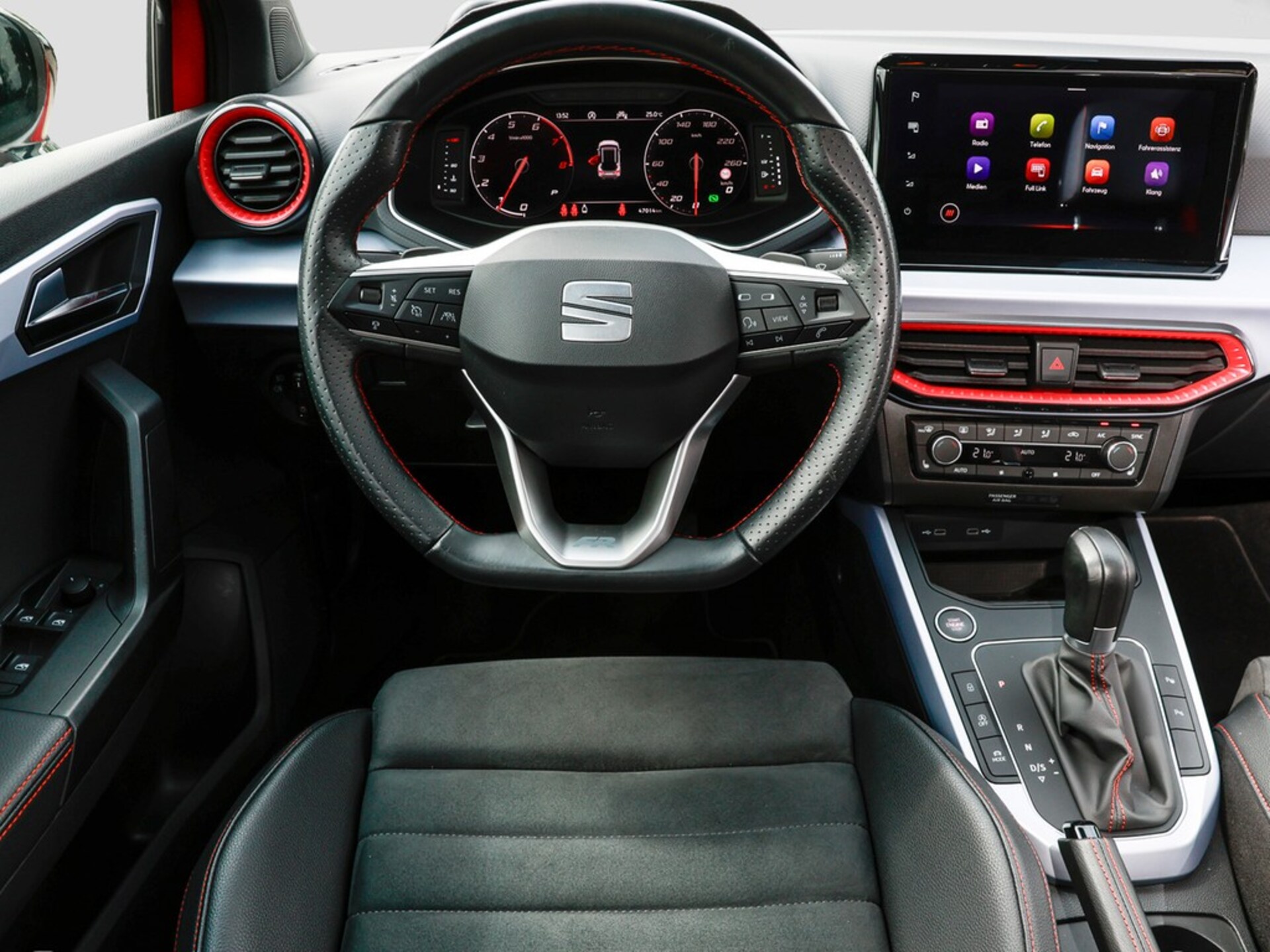 SEAT Arona FR