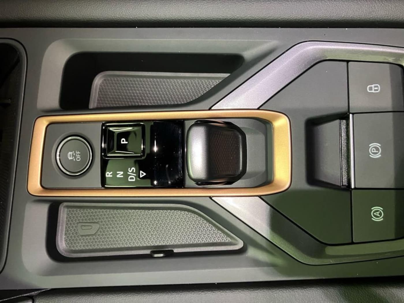 CUPRA Formentor 1.5 eTSI DSG 110 kW (150 CV) — photo 12