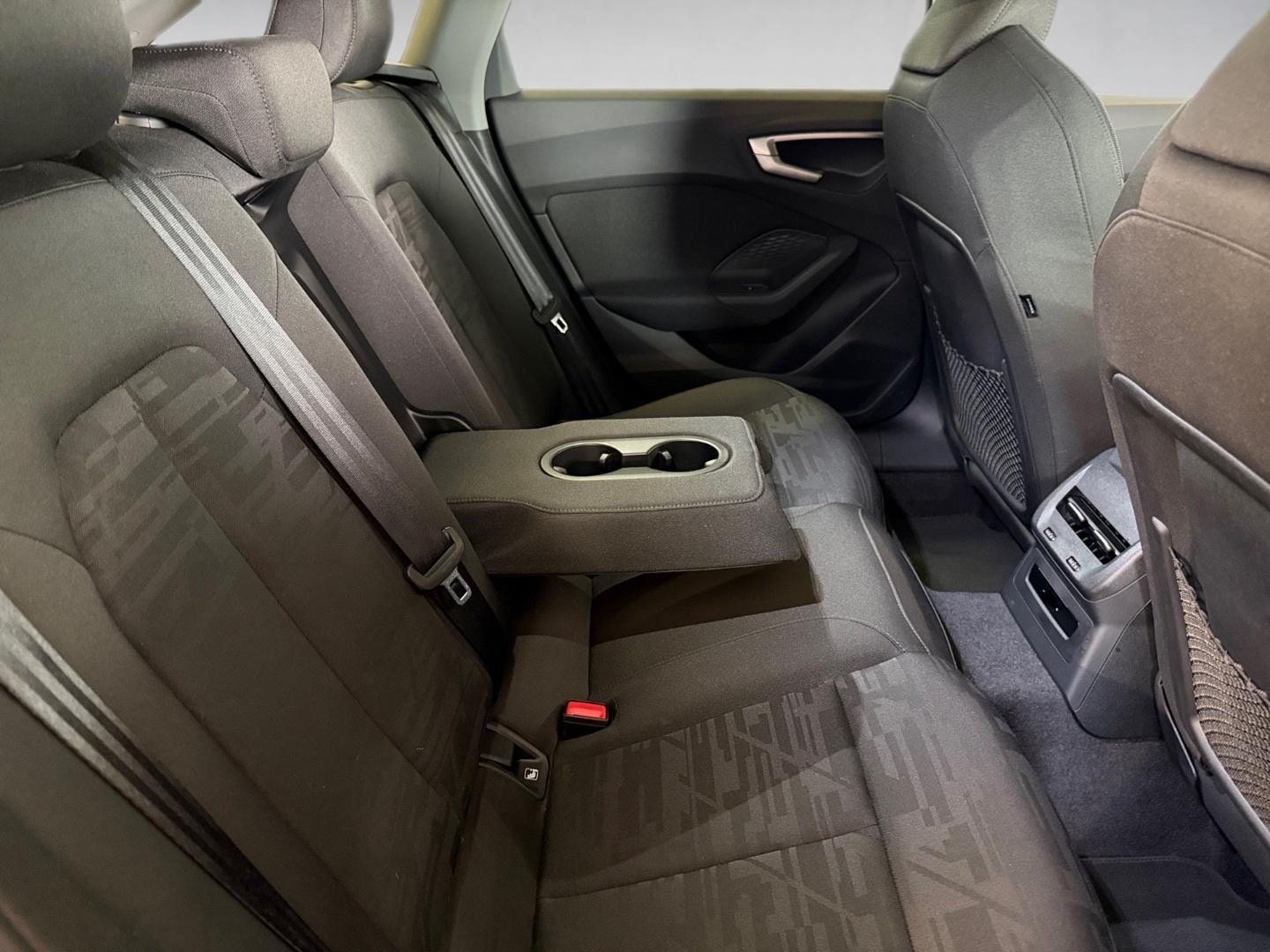 Bild über Audi A5 Avant TDI 150 kW S tronic - für weitere Informationen kontaktieren Sie den Audi Partner