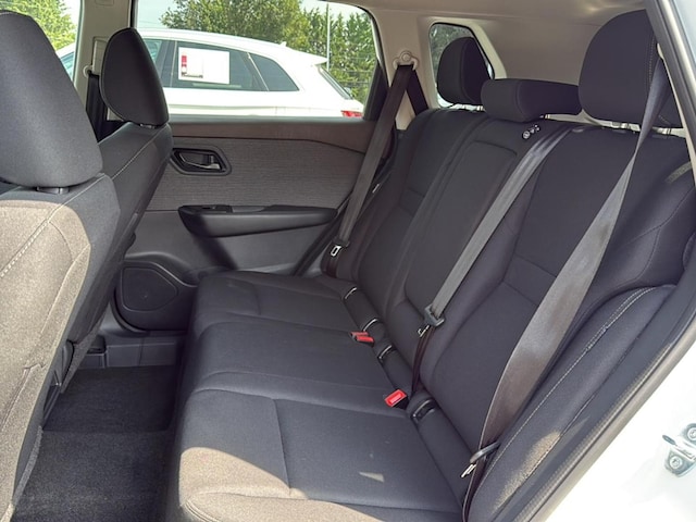 2023 Nissan Rogue S - Photo 11
