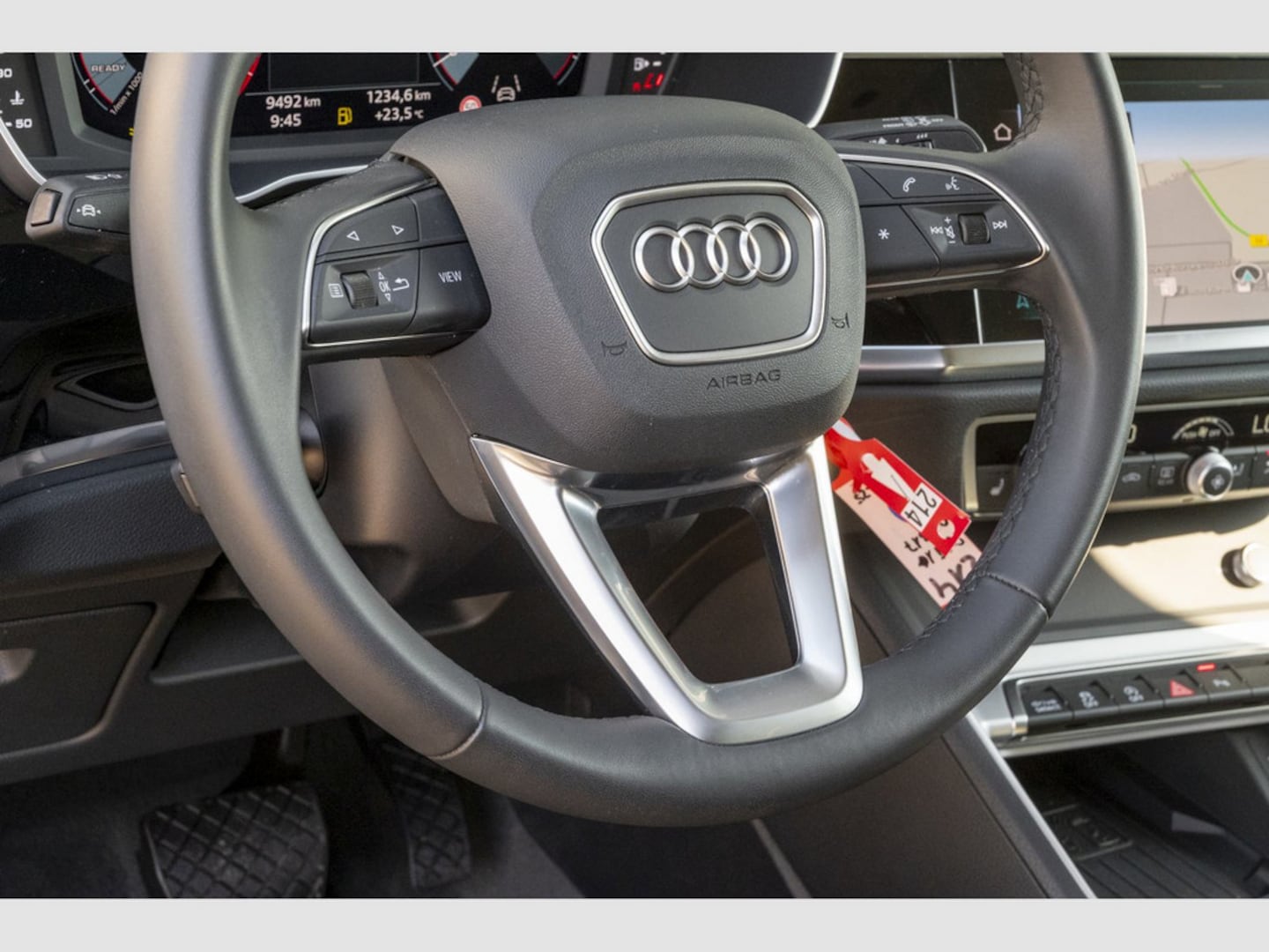 Bild über Audi Q3 Sportback TFSI 110 kW S tronic - für weitere Informationen kontaktieren Sie den Audi Partner