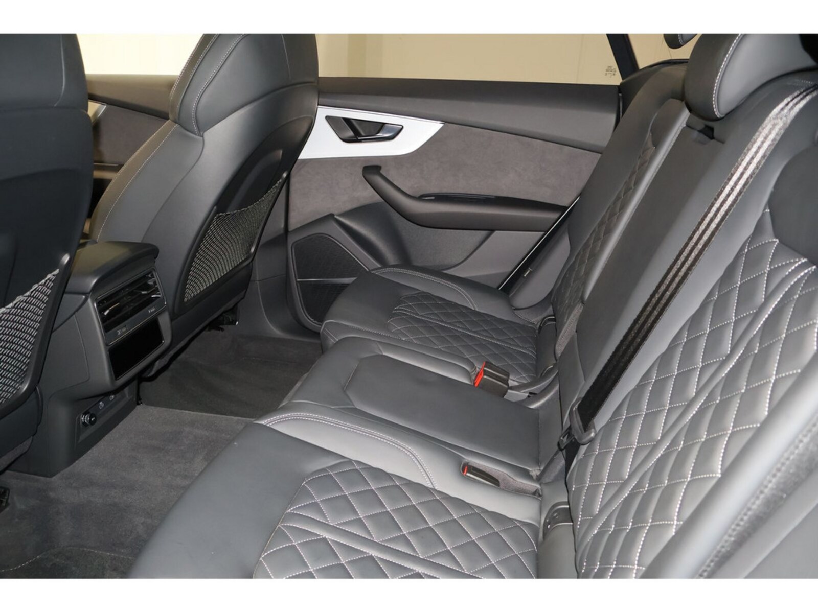Audi Q8 – Bild 12
