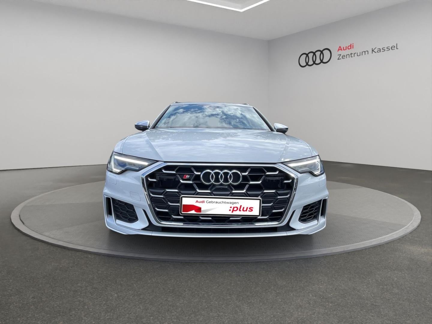 Bild über Audi S6 Avant TDI quattro tiptronic - für weitere Informationen kontaktieren Sie den Audi Partner