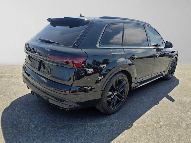 2025 Audi SQ7