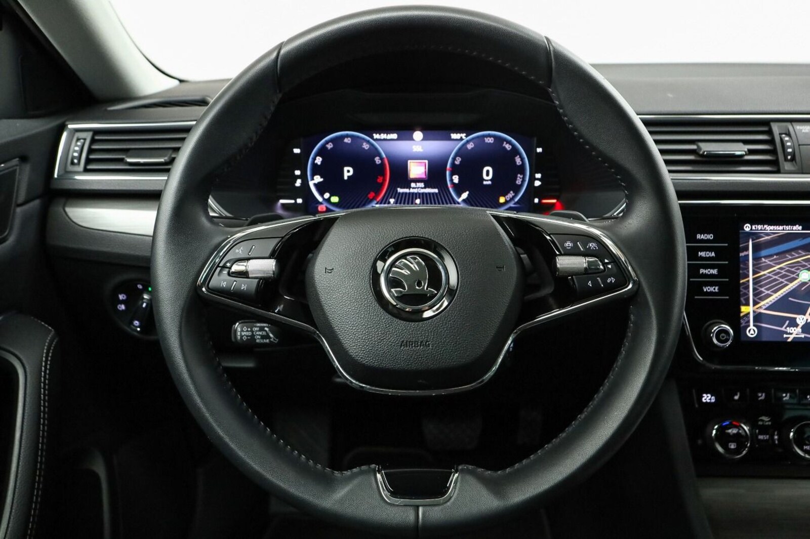 Škoda Superb Combi – Bild 12