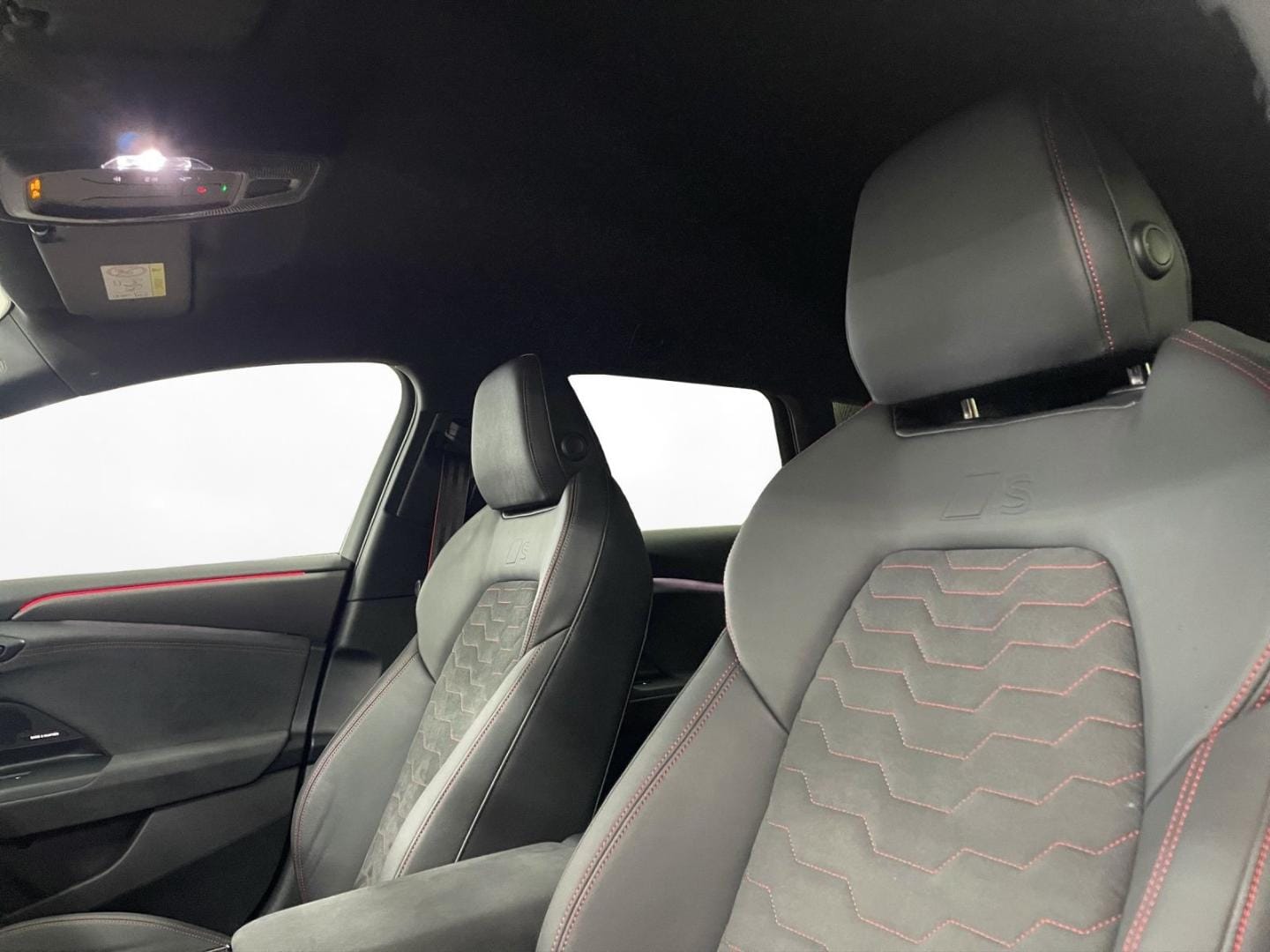 Bild über Audi S6 Avant e-tron e-tron quattro - für weitere Informationen kontaktieren Sie den Audi Partner