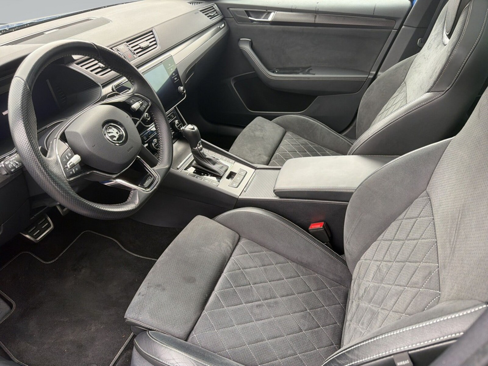Škoda Superb Combi – Bild 10