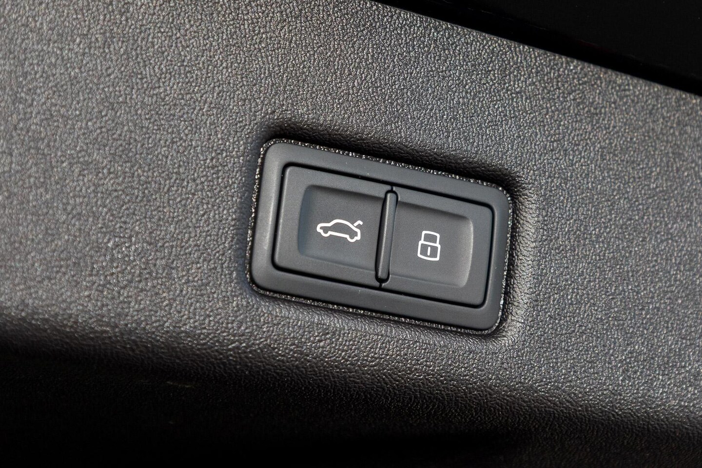 Image about Audi Q5 SUV TDI quattro 150 kW sport