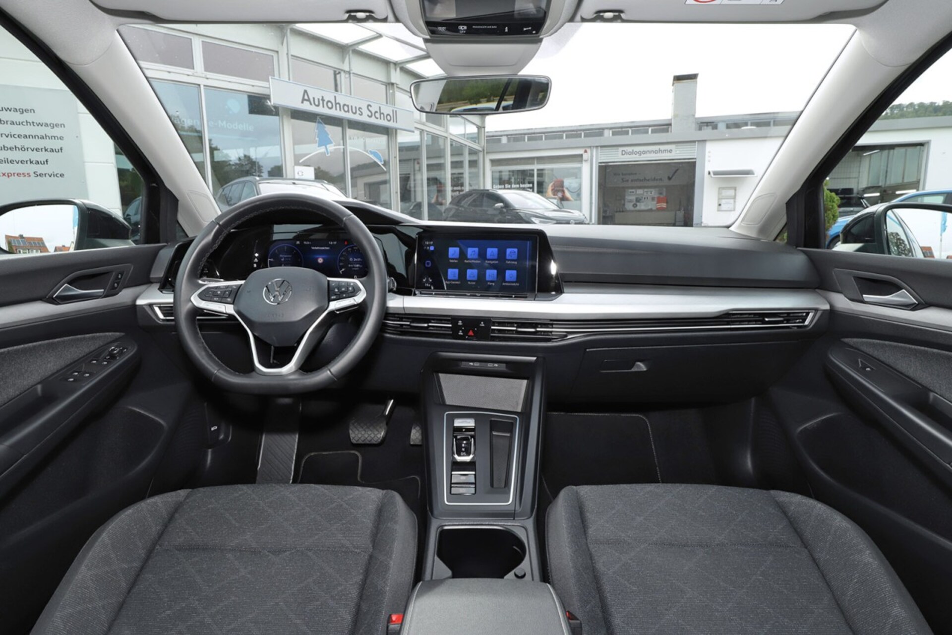 Volkswagen Golf Variant Life