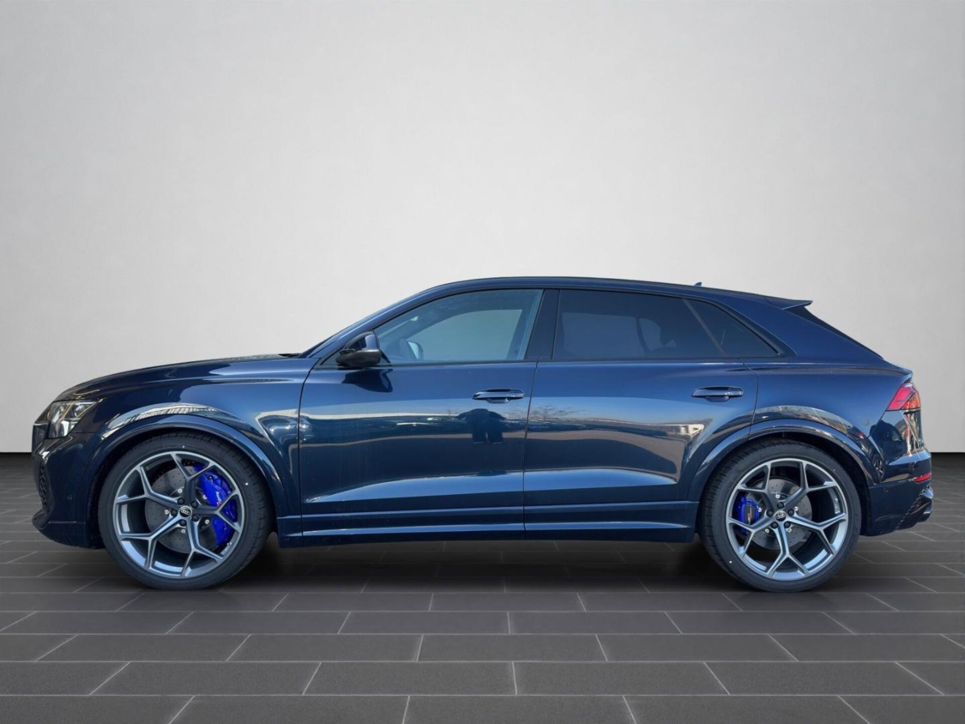 Audi RS Q8 SUV performance