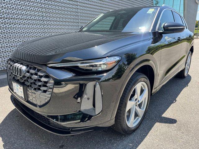 2026 Audi Q5 Premium Plus quattro's photo