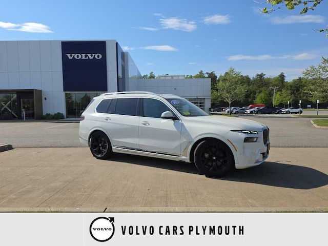 2023 BMW X7