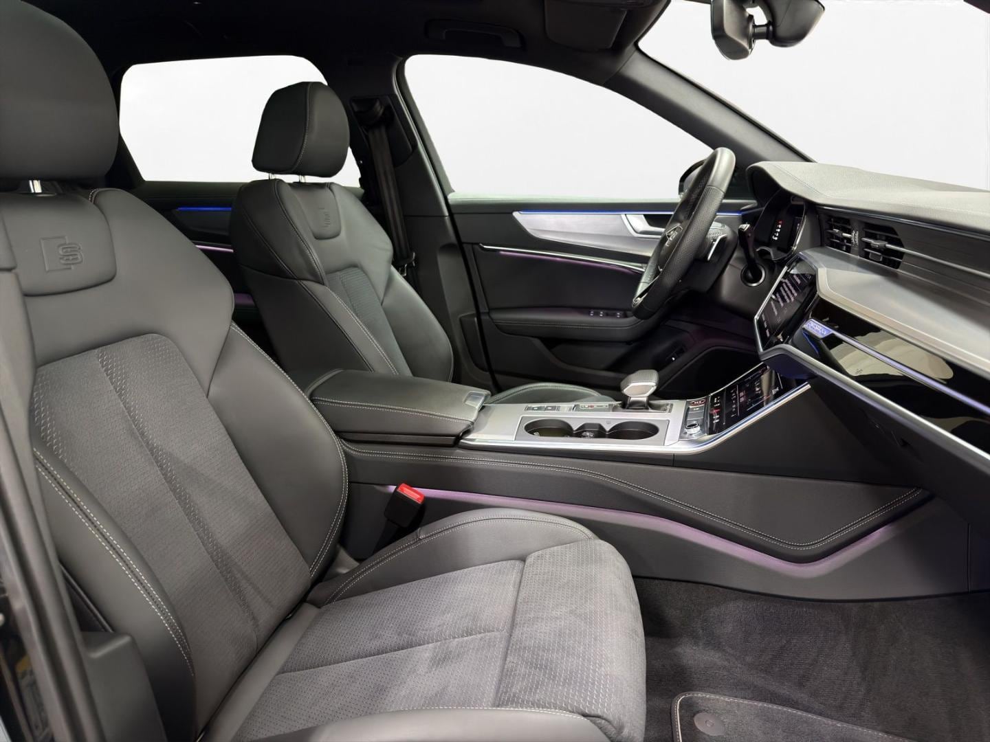 Bild über Audi S6 Avant TDI quattro tiptronic - für weitere Informationen kontaktieren Sie den Audi Partner