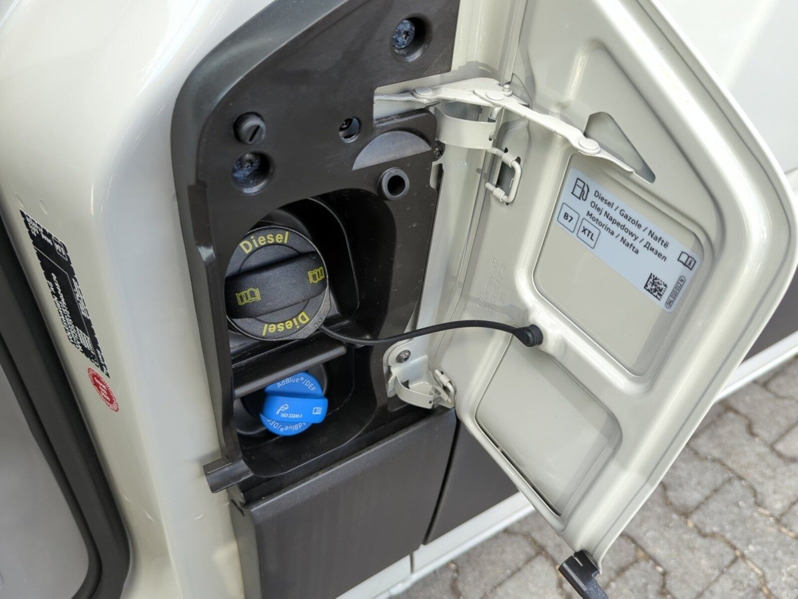 Volkswagen Crafter Kasten mittlerer Radstand – Bild 17