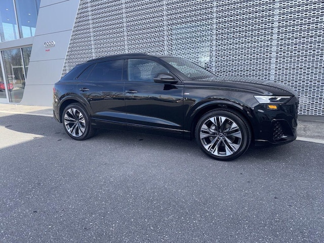2026 Audi Q8