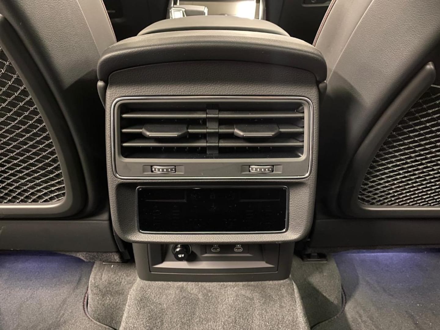 Bild über Audi Q7 SUV S line business TDI quattro 210 kW tiptronic - für weitere Informationen kontaktieren Sie den Audi Partner