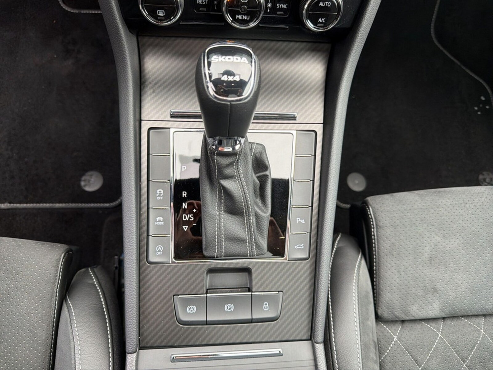 Škoda Superb Combi – Bild 22