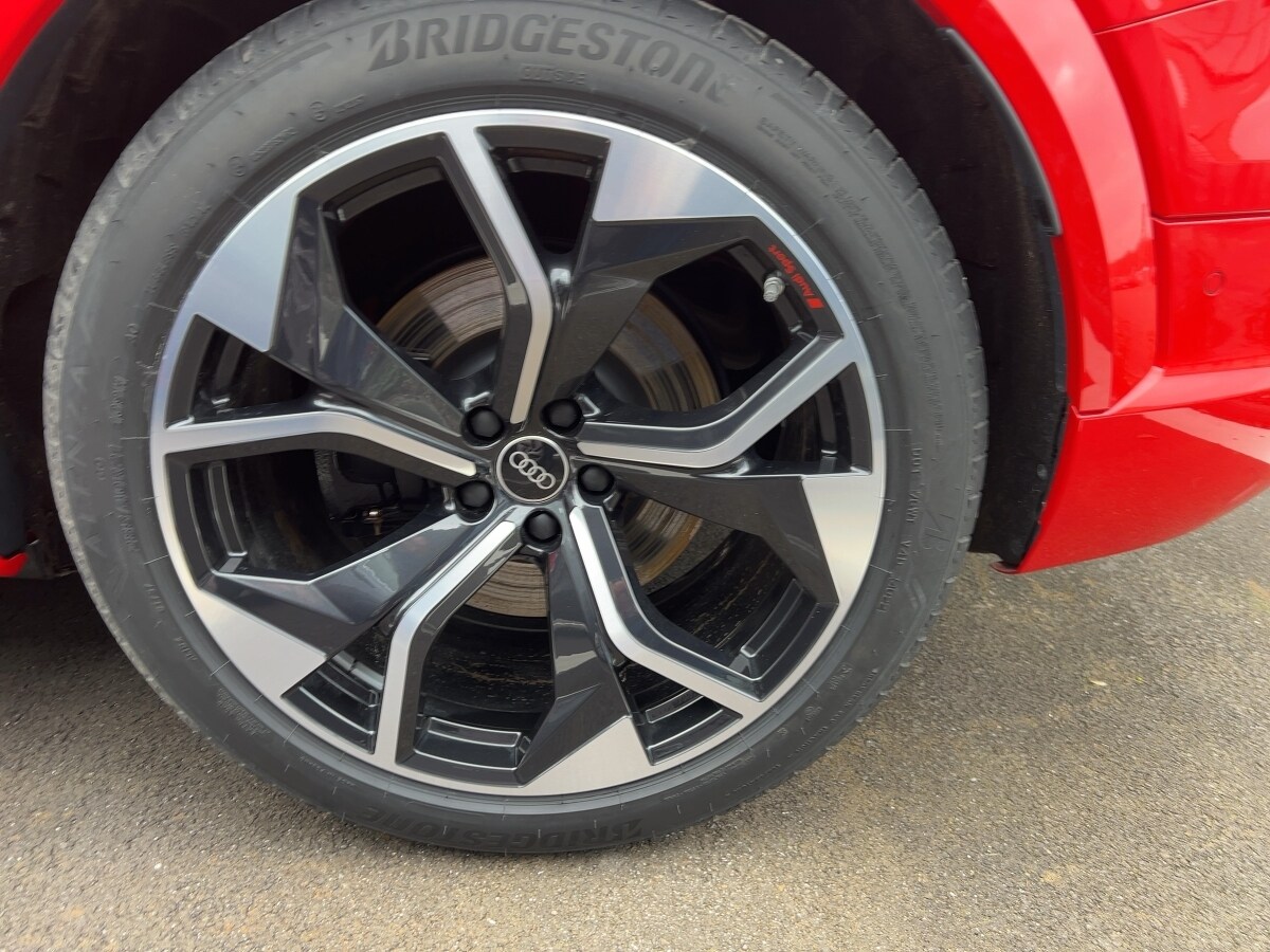Image about Audi SQ8 e-tron e-tron quattro