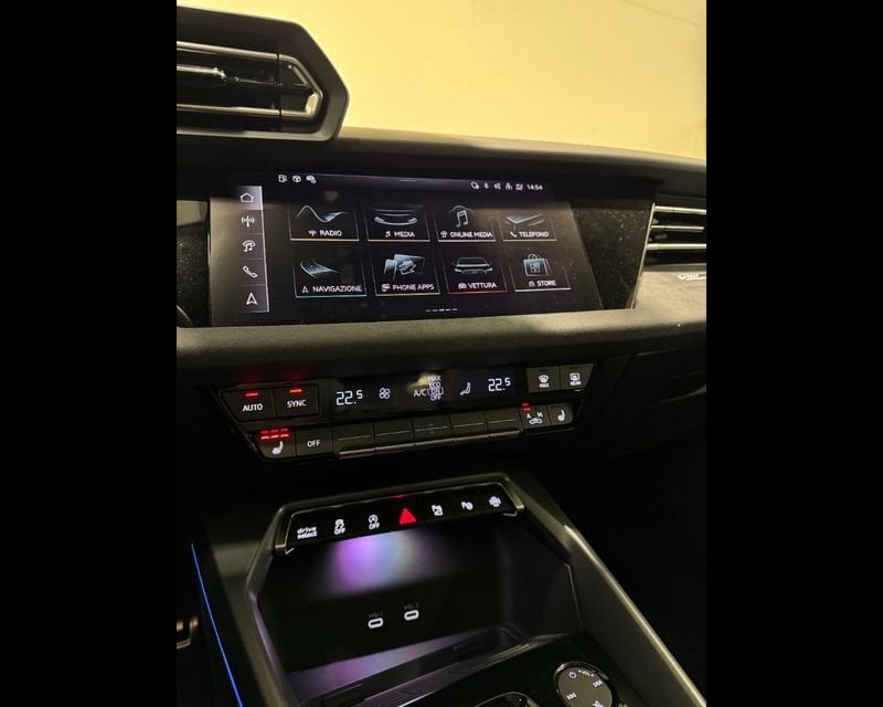 Immagine di Audi A3 Sedan Launch edition S line Mythos 35 TFSI 110 kW (150 CV) S tronic - Vista: for more details contact your dealer