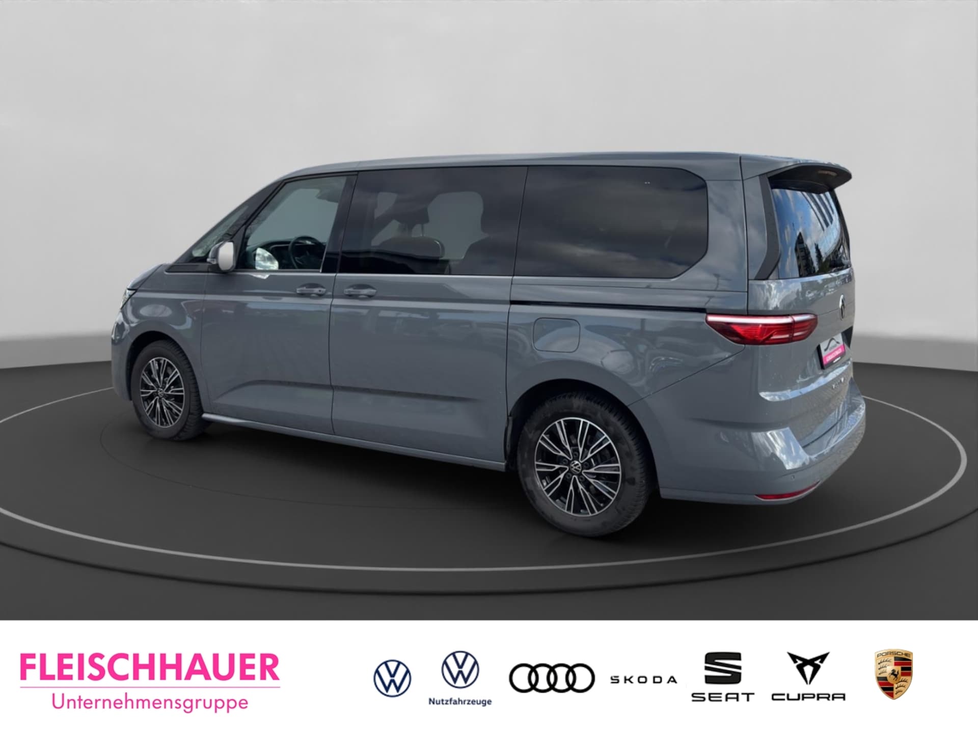 Volkswagen Multivan Langversion Basis-Modell