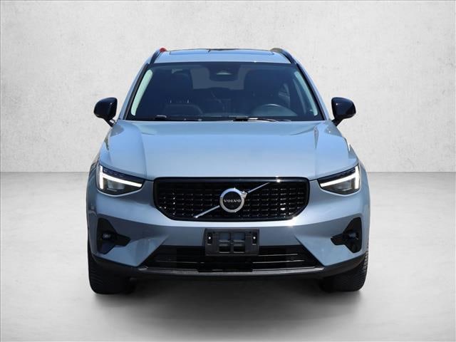 2023 Volvo XC40