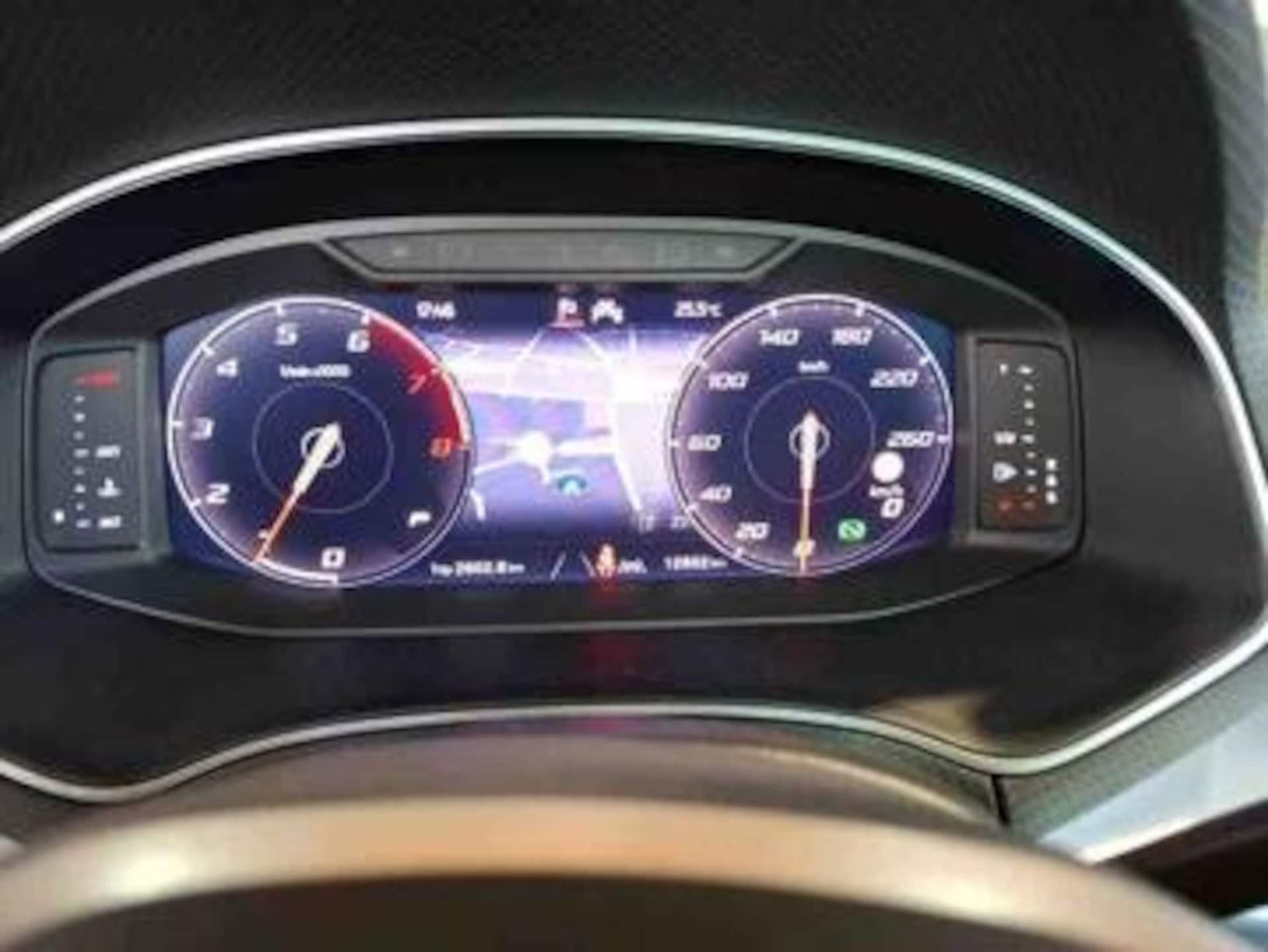 SEAT Arona FR