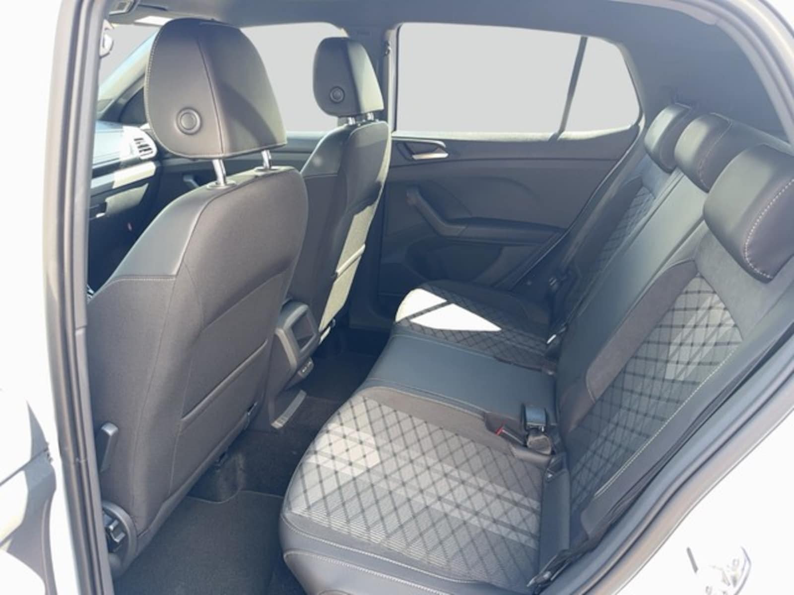 Volkswagen T-Cross – Bild 11