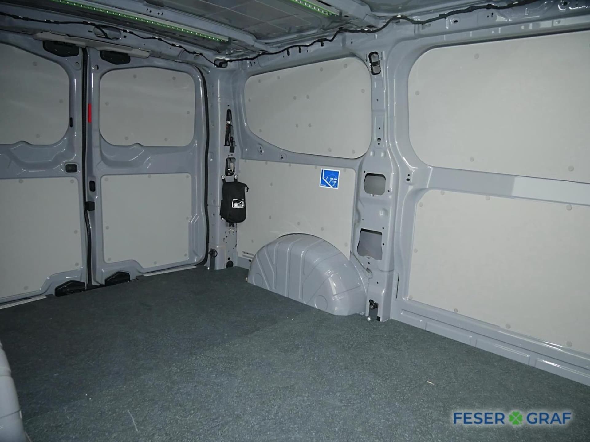 Volkswagen Transporter Kasten kurzer Radstand