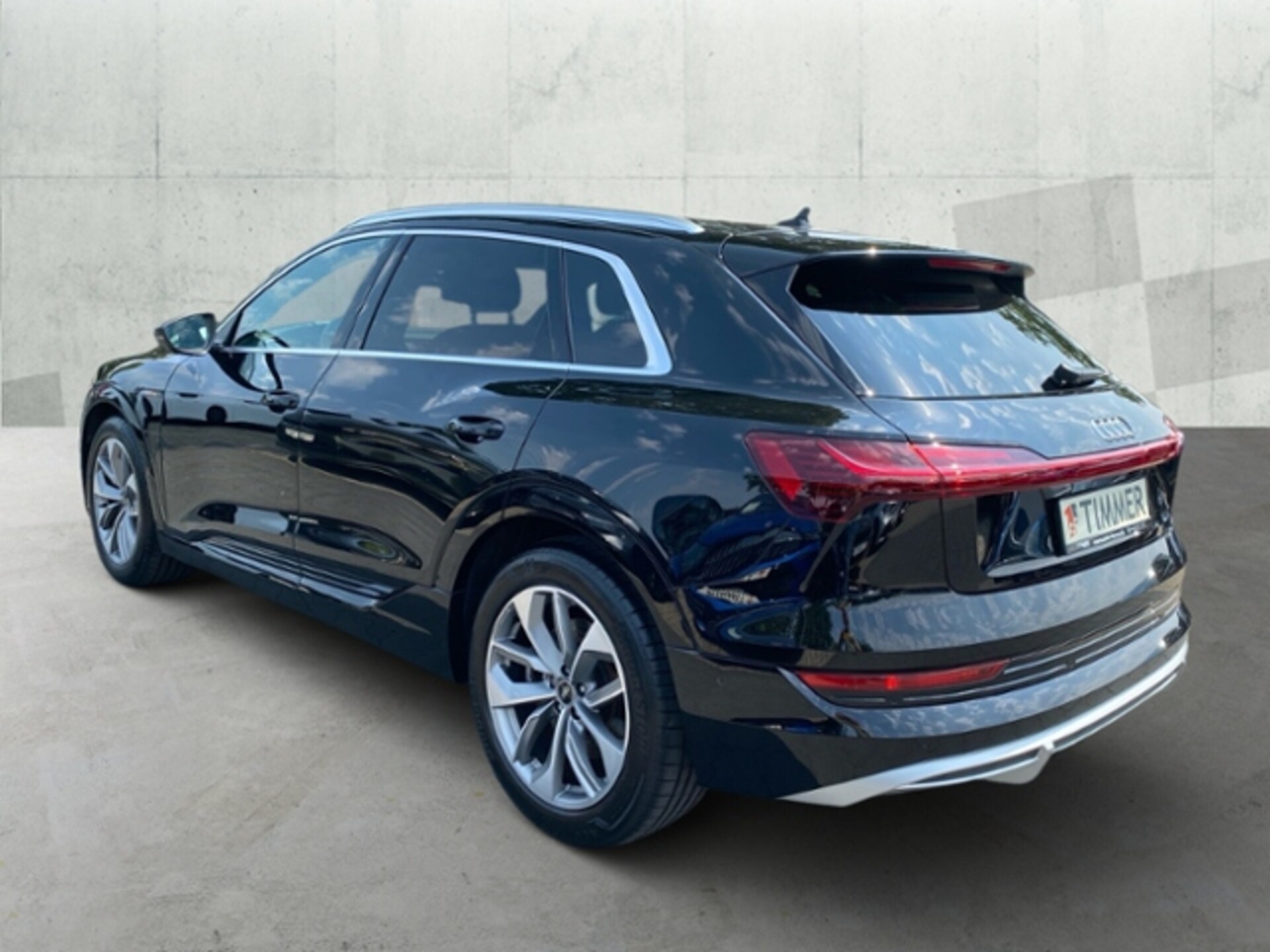 Audi e-tron S line