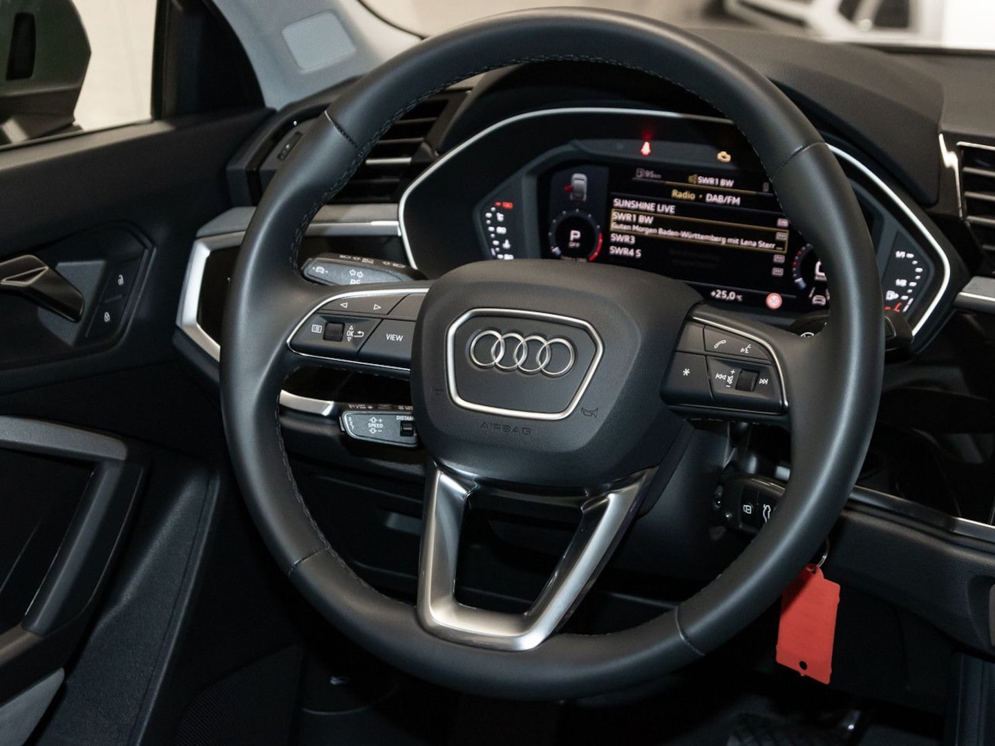 Bild über Audi Q3 Sportback S line 35 TFSI S tronic - für weitere Informationen kontaktieren Sie den Audi Partner
