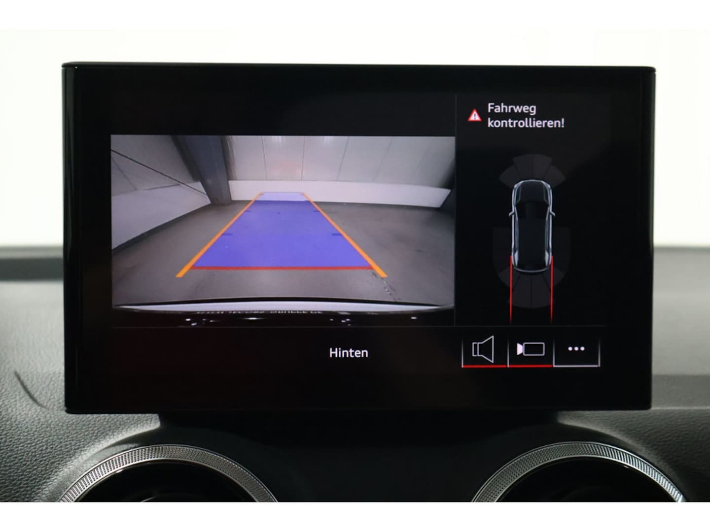 Bild über Audi Q2 S line 35 TFSI S tronic - für weitere Informationen kontaktieren Sie den Audi Partner