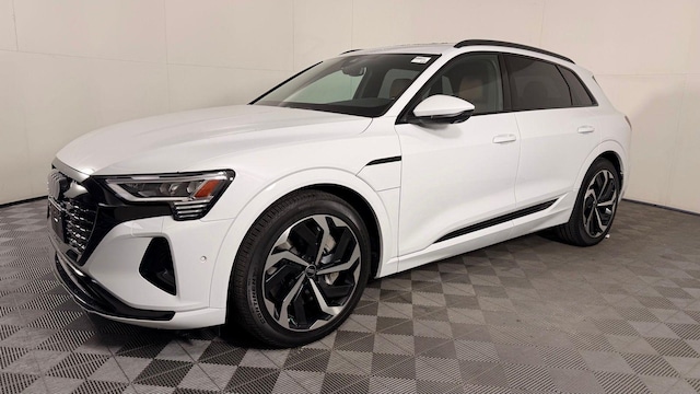 2024 Audi Q8 e-tron