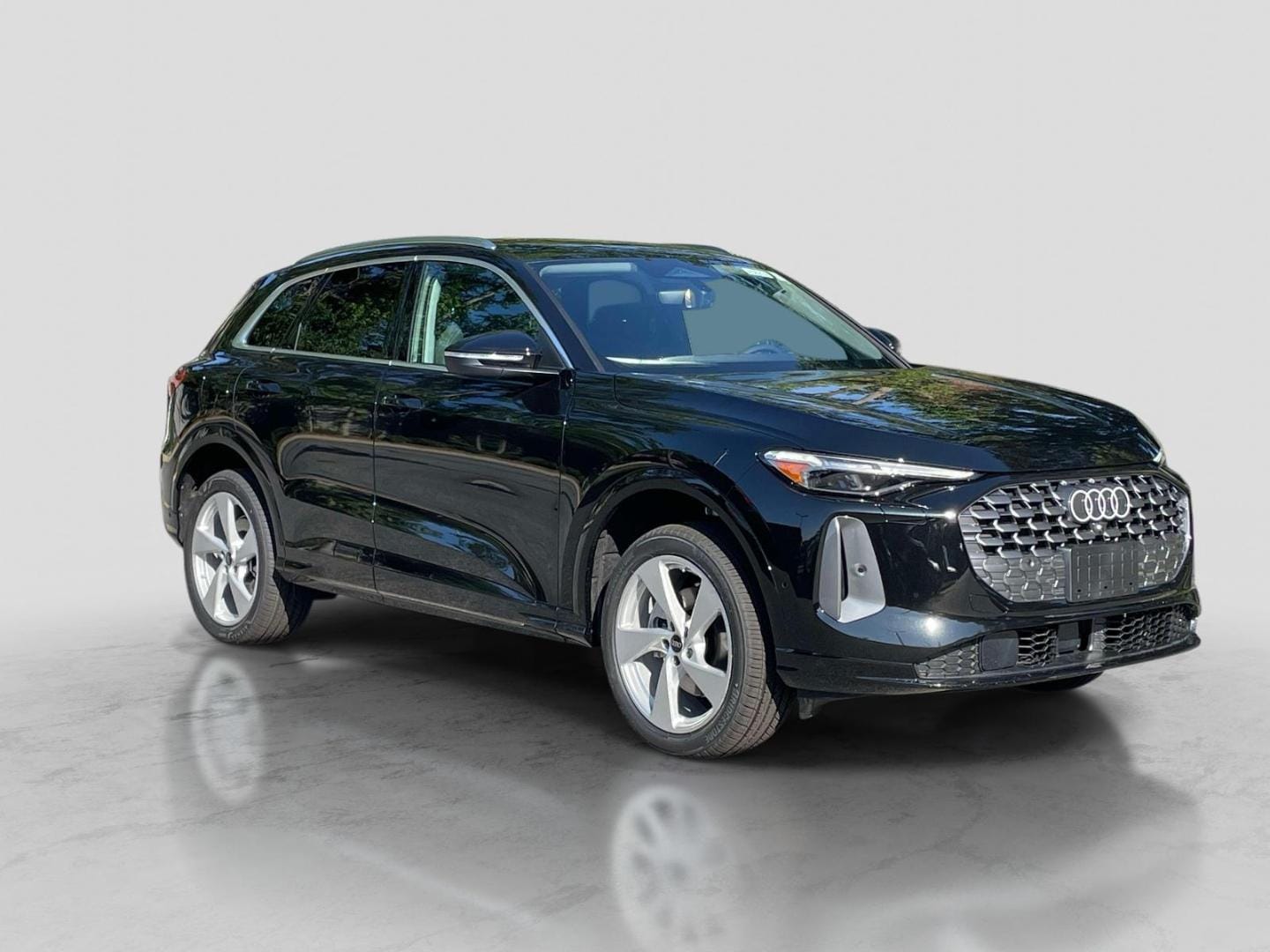 2026 Audi Q5 Premium Plus quattro's photo