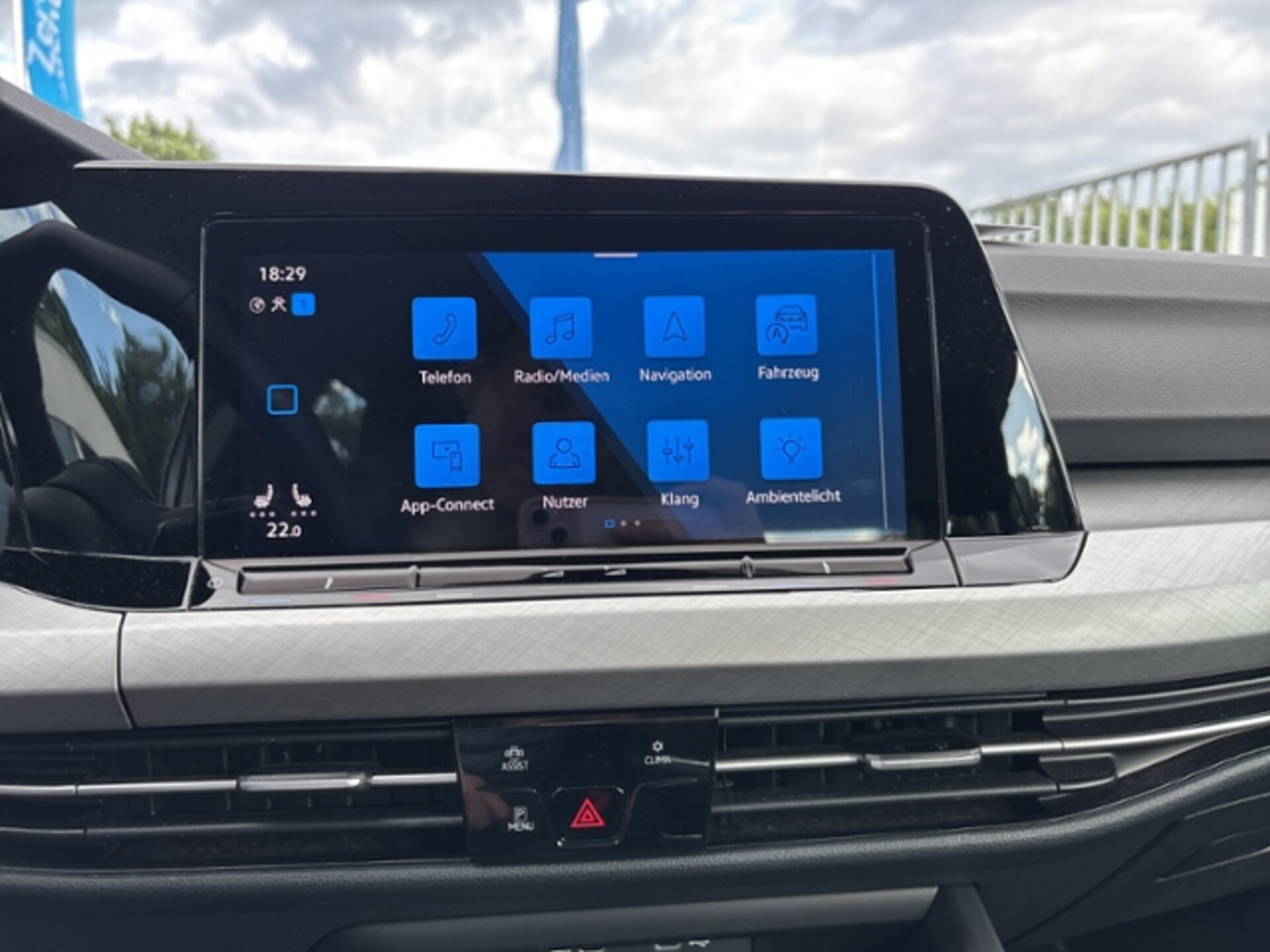 Volkswagen Golf Variant Life