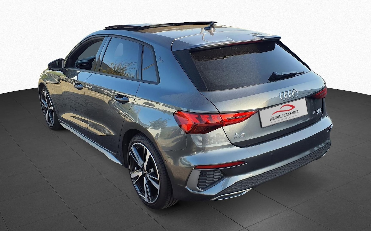 Bild über Audi A3 Sportback S line 40 TFSI quattro S tronic - für weitere Informationen kontaktieren Sie den Audi Partner
