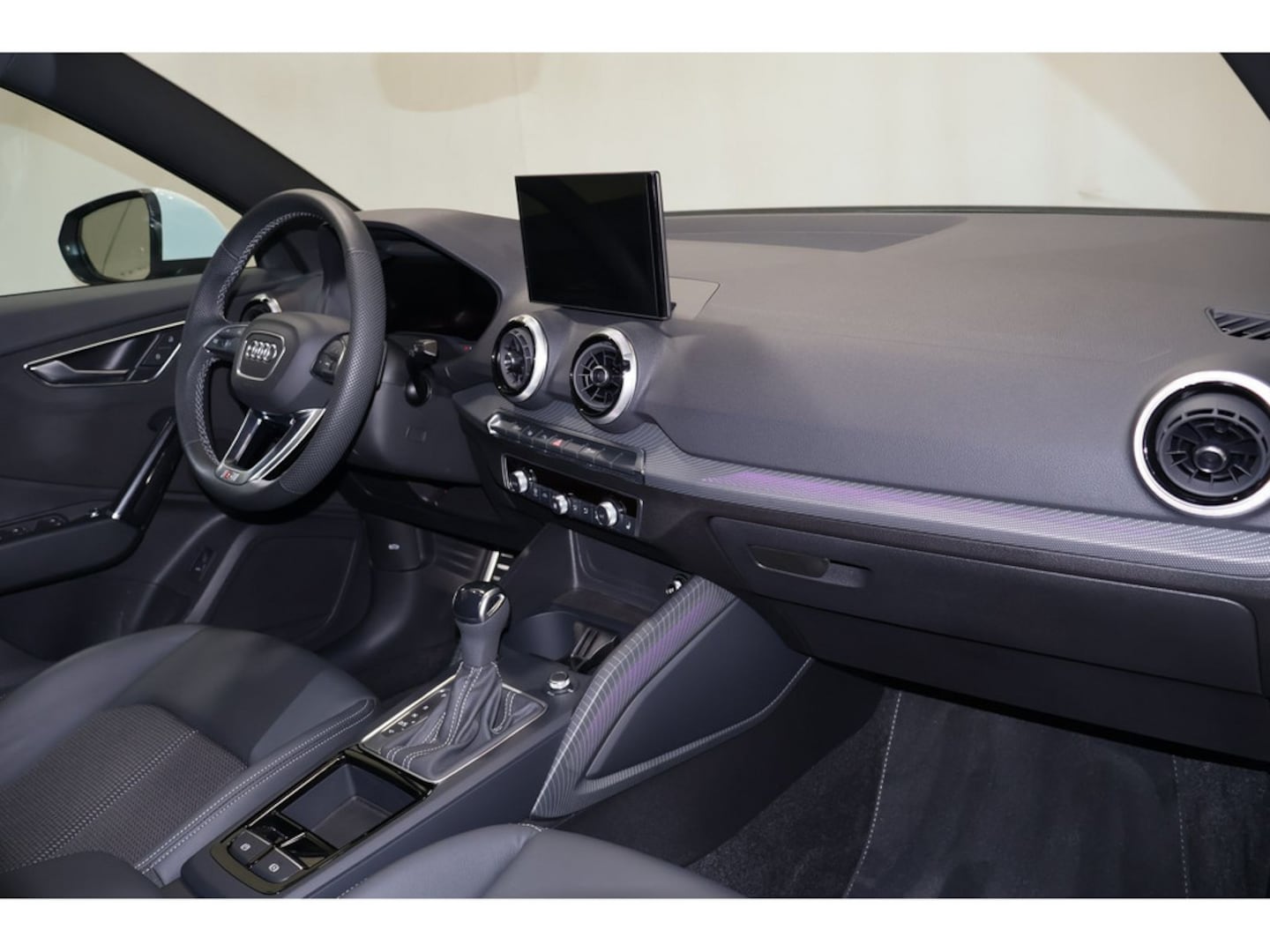 Bild über Audi Q2 S line 35 TFSI S tronic - für weitere Informationen kontaktieren Sie den Audi Partner