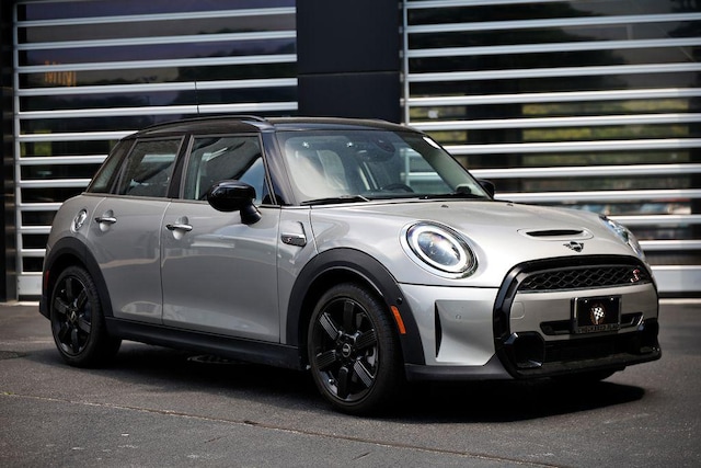 2023 MINI