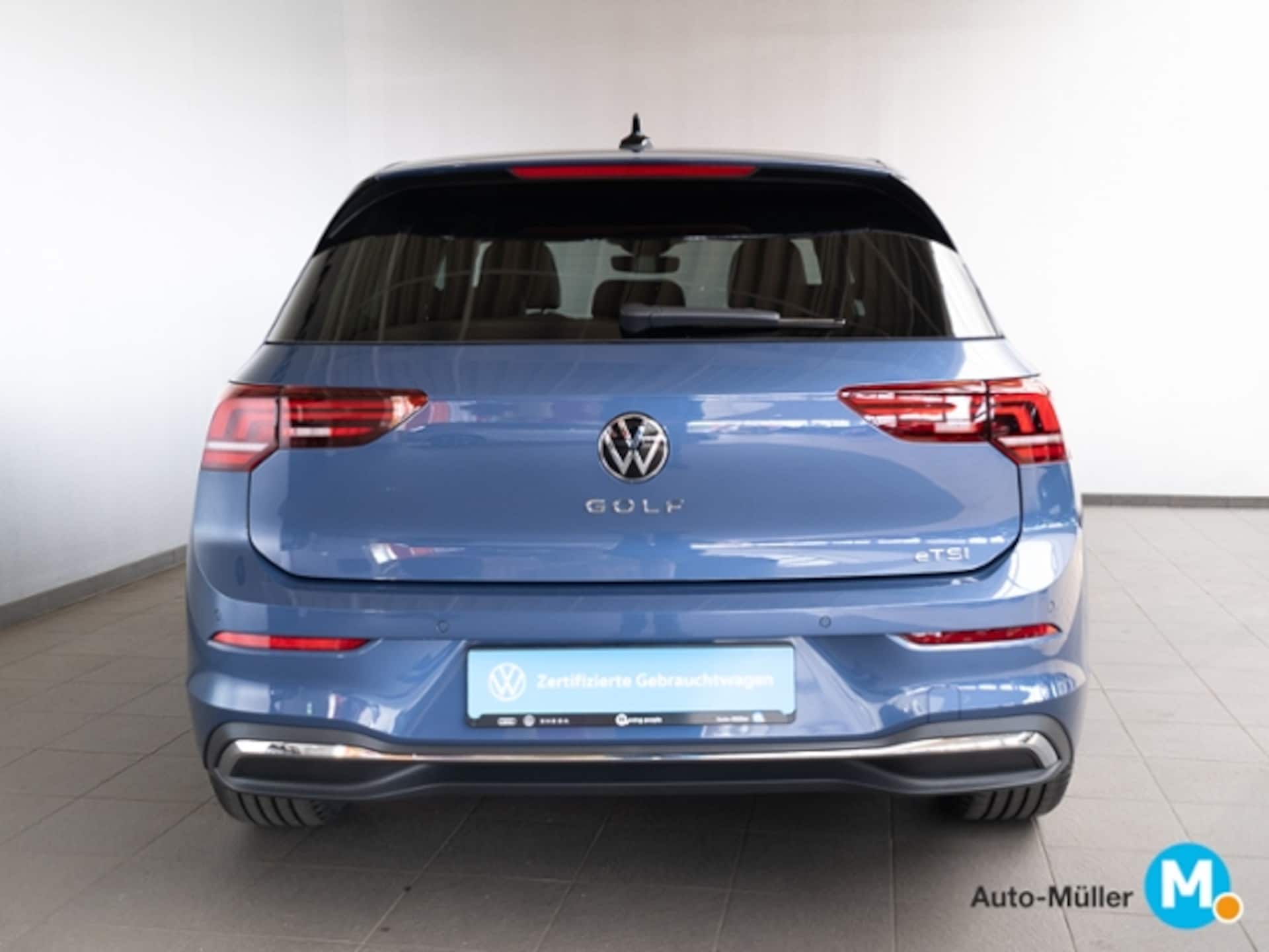 Volkswagen Golf Style