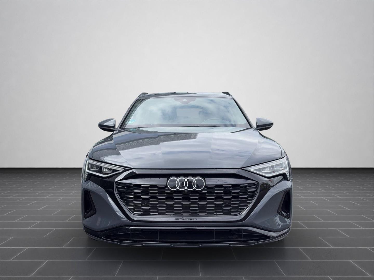 Bild über Audi Q8 e-tron advanced 50 e-tron quattro - für weitere Informationen kontaktieren Sie den Audi Partner