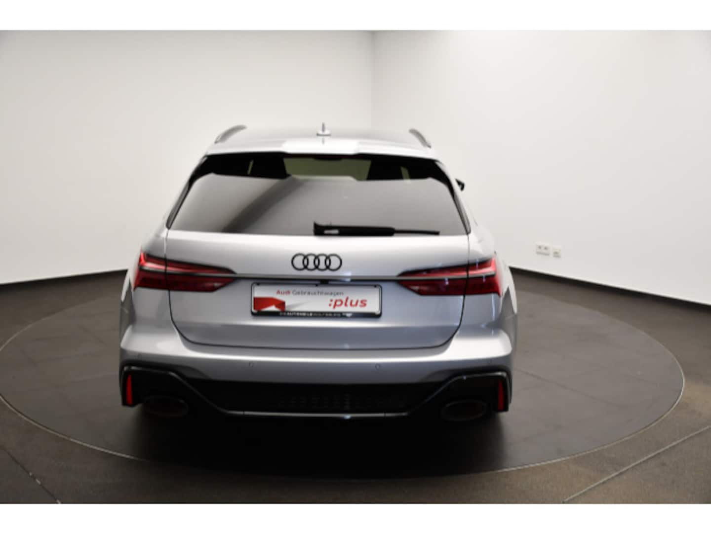 Bild über Audi RS 6 Avant TFSI quattro tiptronic - für weitere Informationen kontaktieren Sie den Audi Partner