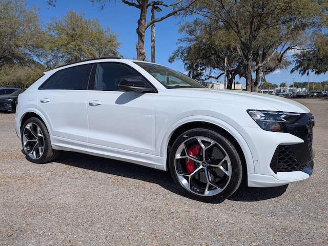 2026 Audi RS Q8 SUV performance